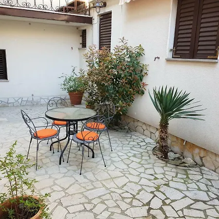 Apartment L&M Studio Apartman Pula