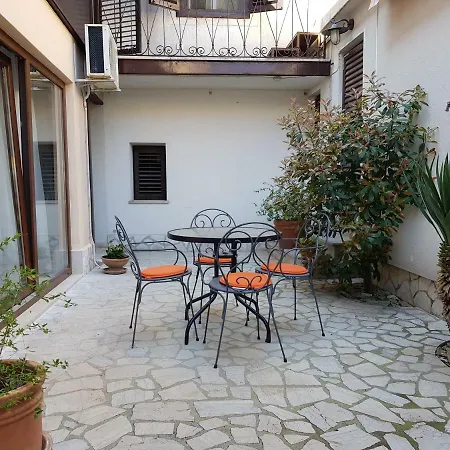 Apartment L&M Studio Apartman Pula