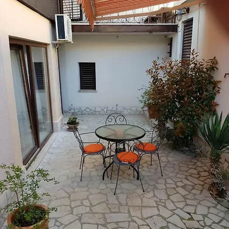 L&m Studio Apartman Appartamento Pola